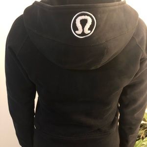 SOLD Black and white lululemon scuba hoodie